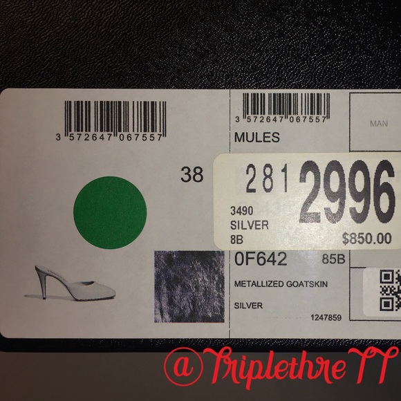 ❌❌SOLD❌❌SOLD.  Chanel Silver Mule Summer 201 - Picture 3 of 8